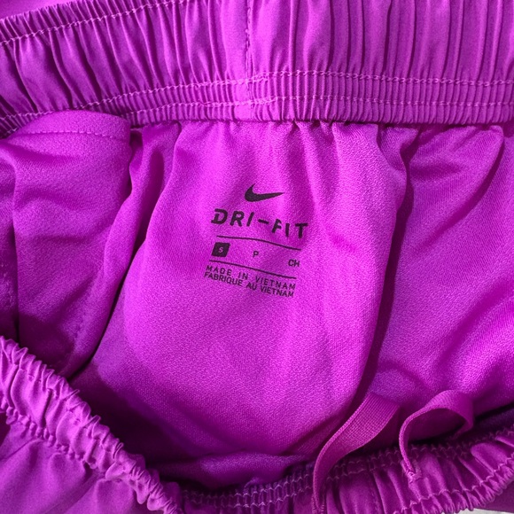 Nike Dri-Fit shorts - Picture 3 of 3